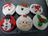 CAIXA COM 6 CUPCAKE DECORADO